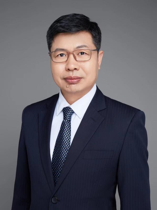 刘明